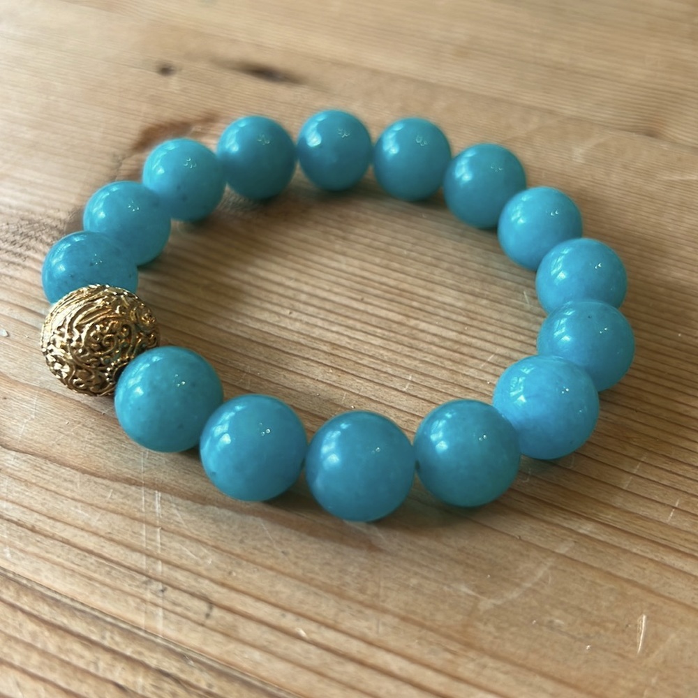 Stella & Dot jade green bracelet